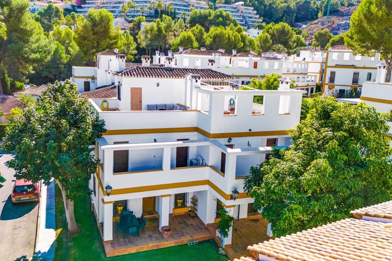 Ruhiges Eckreihenhaus Mit Pool In La Sella Zarzas One Denia Villa Pedreguer Exterior foto